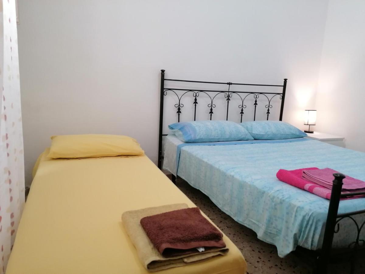 Cortile Della Neve Apartment Trapani Bagian luar foto